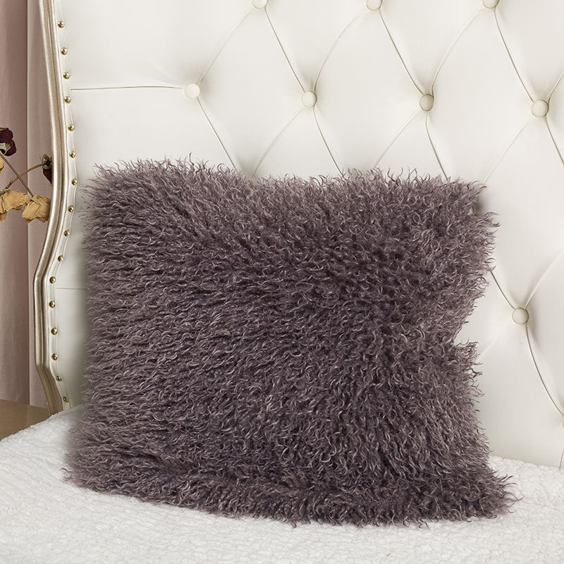 45 * 45cm plush faux fur pillow