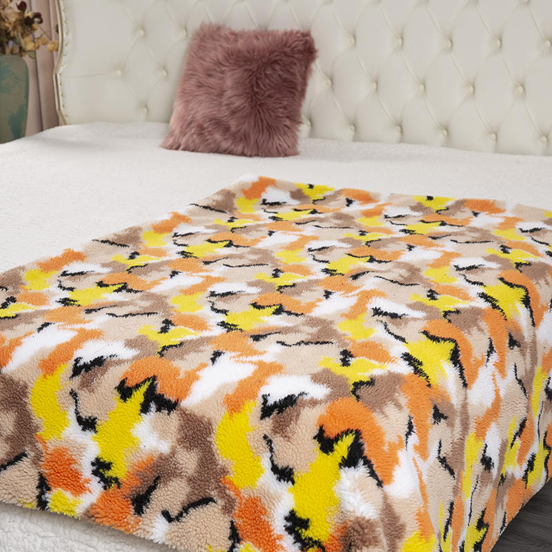 50 * 60 inch colorful home printed lamb plush blanket