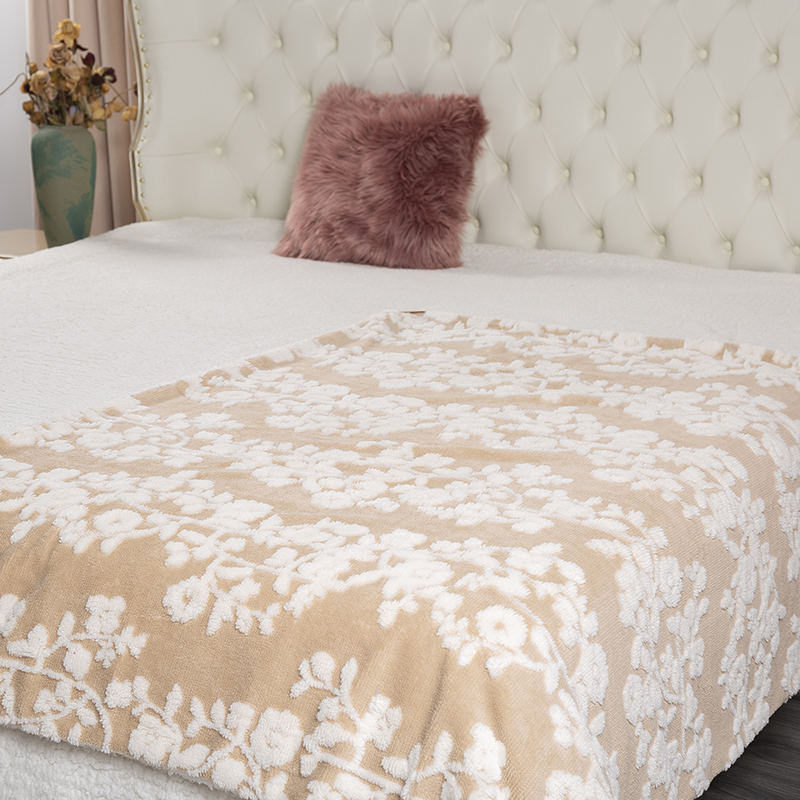 50 * 60 inch floral home jacquard lamb plush blanket